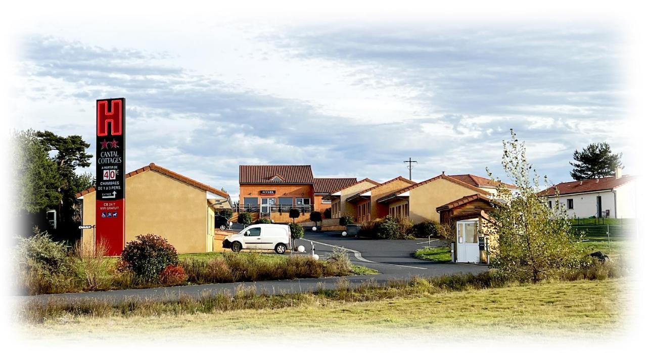 Hotel Cantal Cottages Saint-Georges  Exterior photo