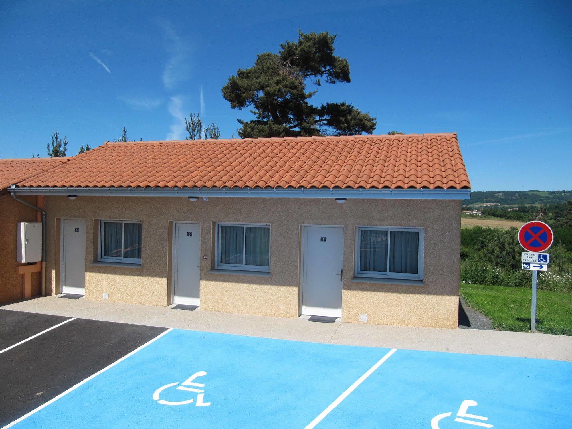 Hotel Cantal Cottages Saint-Georges  Exterior photo